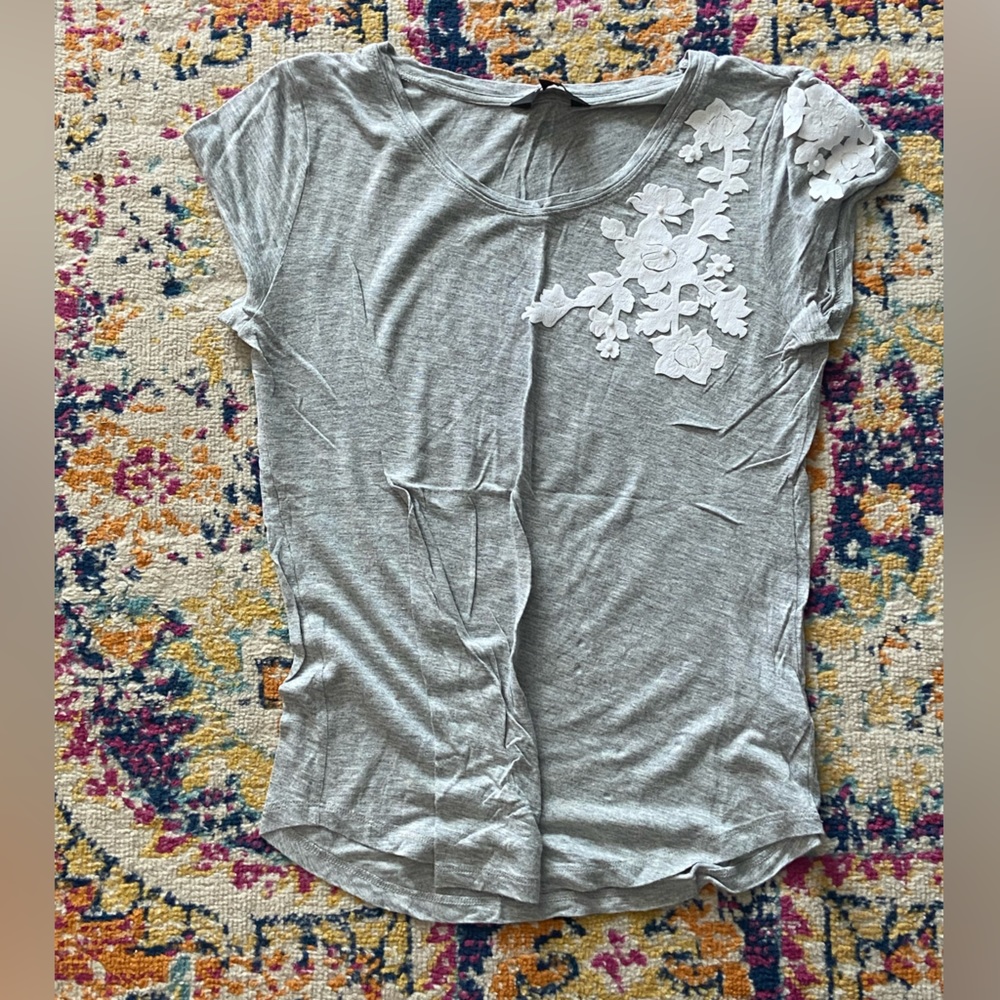 Appliqué detail t shirt